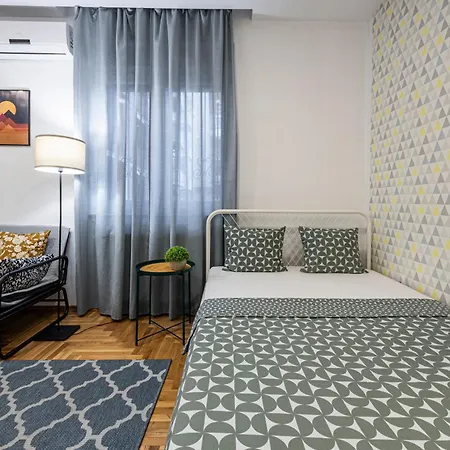 Giallo Modern Studio-free Private Parking-fast Wi-fi *