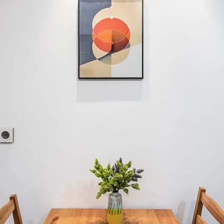 Giallo Modern Studio-free Private Parking-fast Wi-fi Novi Sad